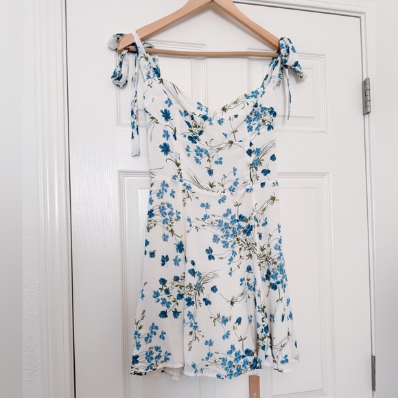 Reformation Niara dress in Clarita - Picture 2 of 5